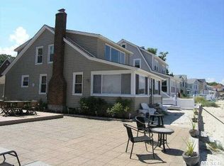 5 Breezy Ln, Bayville, NY 11709