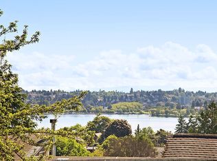 526 N 65th St #1, Seattle, WA 98103