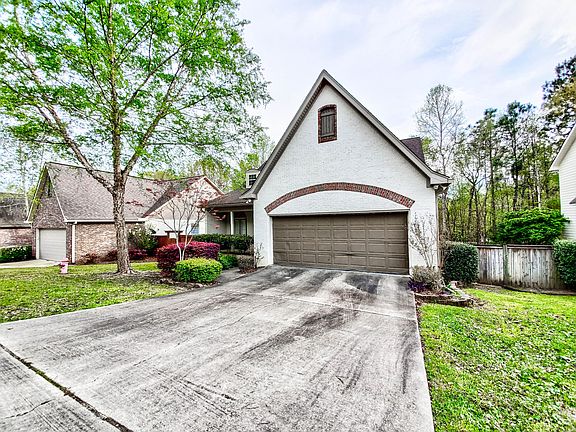 2nd image of 25 Knollwood Ln