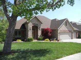 1513 E Wood Oaks St, Springfield, MO 65804