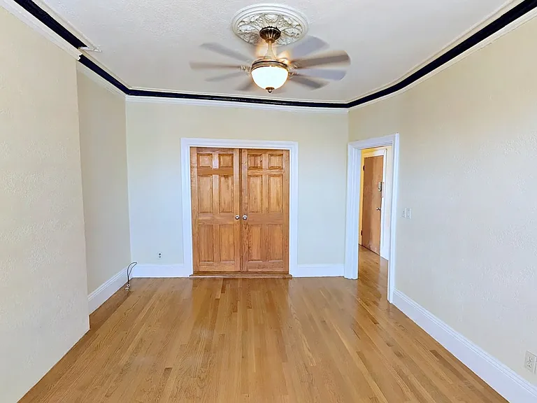 86 Hammond St #4 — Photo 15