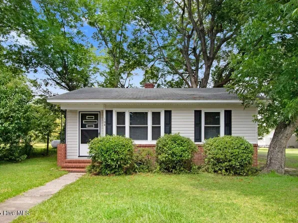 104 S Walnut Street, Princeton, NC 27569