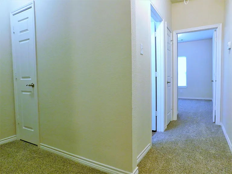 5404 Dolores Pl — Photo 12