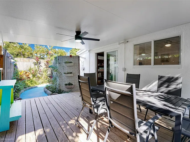 212 SW 1st Ave — Photo 35