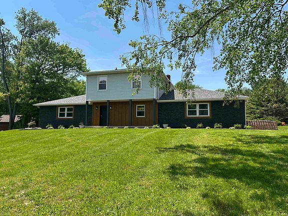 3rd image of 1756 S Riverview Rd