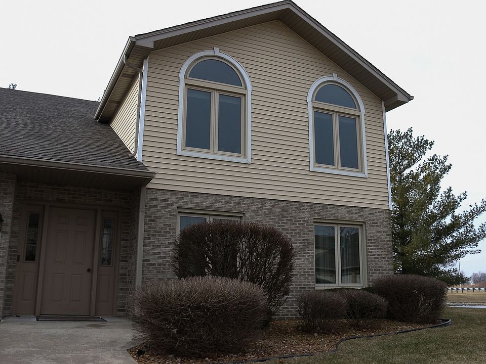1st image of 2686 Crescenzo Dr #F