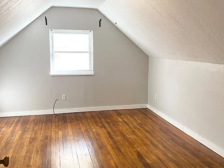209 Marose Dr — Photo 10