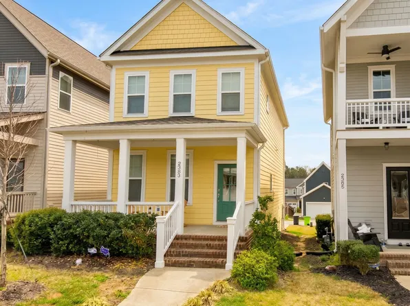 2383 Great Ridge Pkwy, Chapel Hill, NC 27516