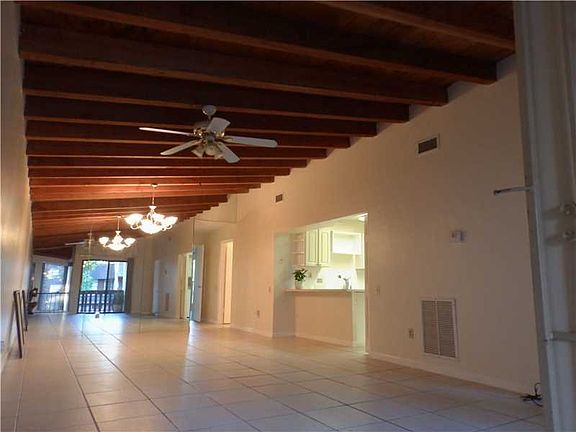 3rd image of 6211 SW 116th Pl #C-22