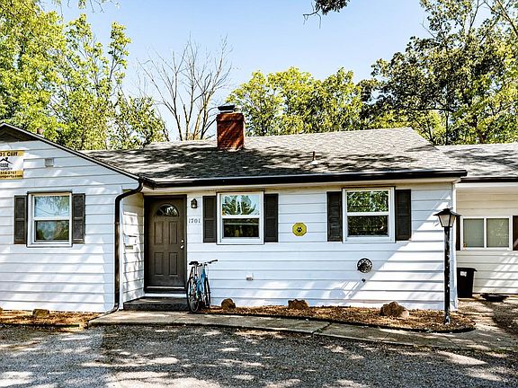 2nd image of 1701 Cliff Dr