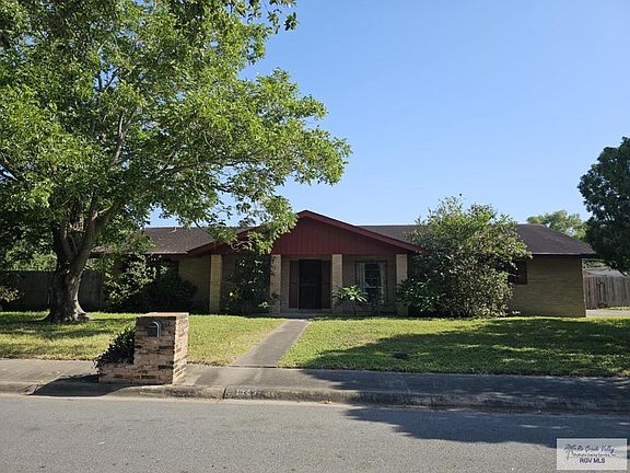 2nd image of 1545 Oriole Ln