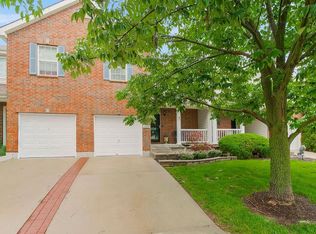 1220 SW Wysteria Dr, Lees Summit, MO 64082
