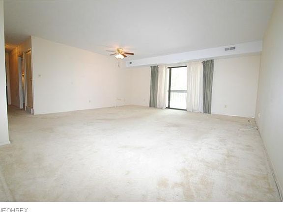 2nd image of 2975 Bay Dr #I6
