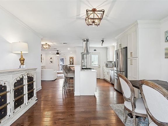 4th image of 1482 Crescent Dr