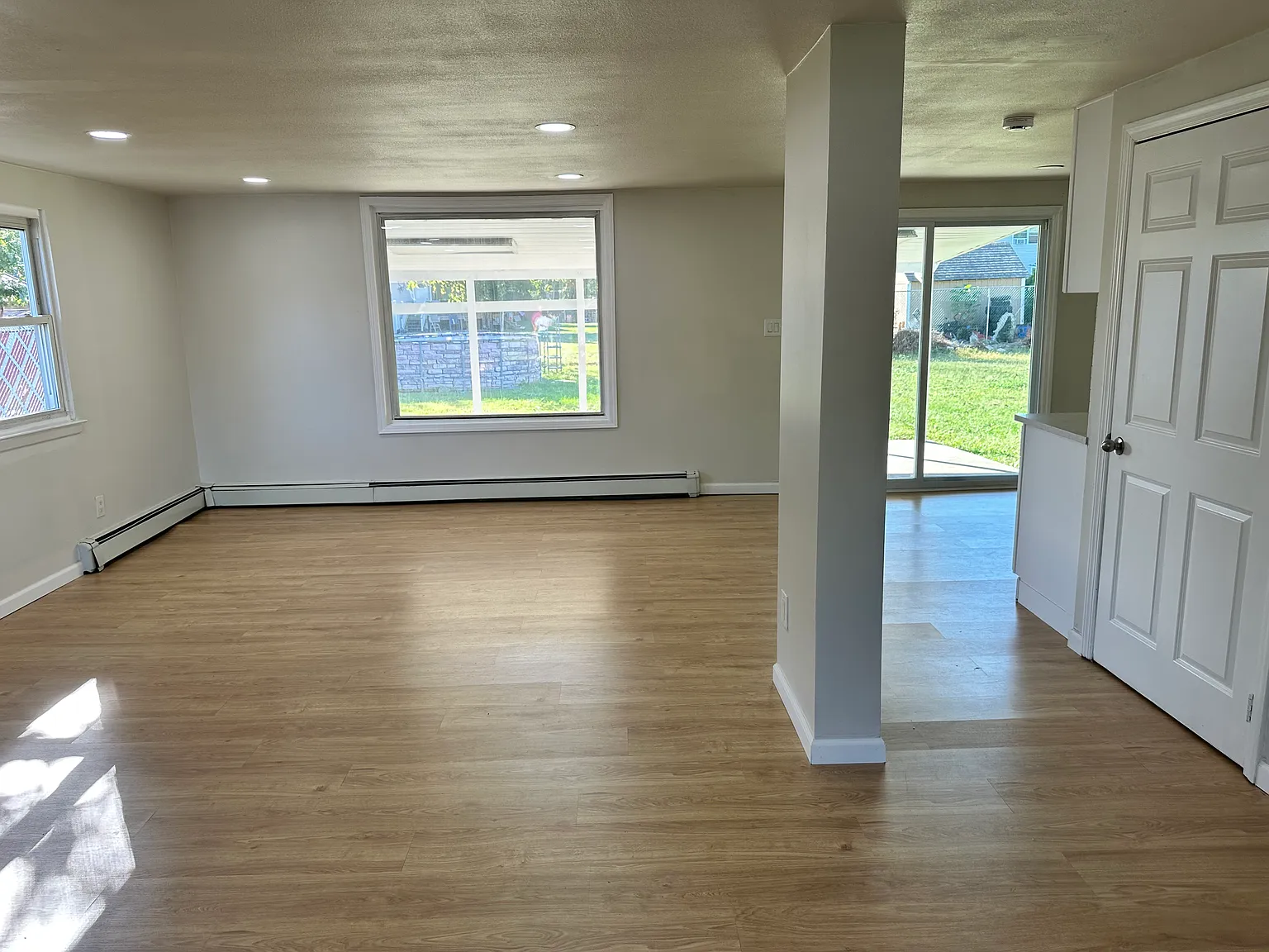 2 bed, 2000 sqft, $3,050 — Photo 3