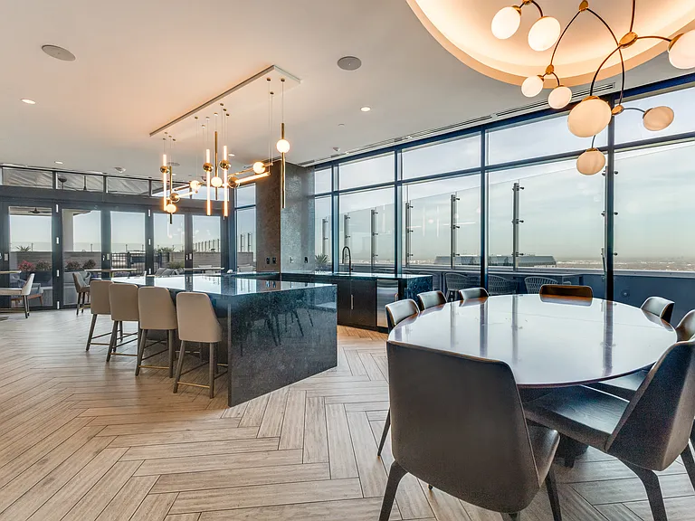 Eastline Residences — Photo 34