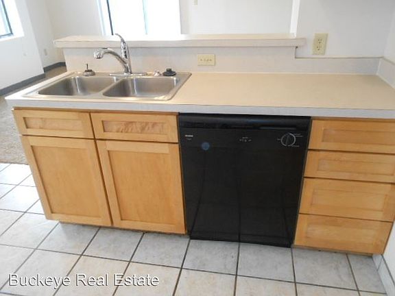 5th image of 33 E 17th Ave APT E