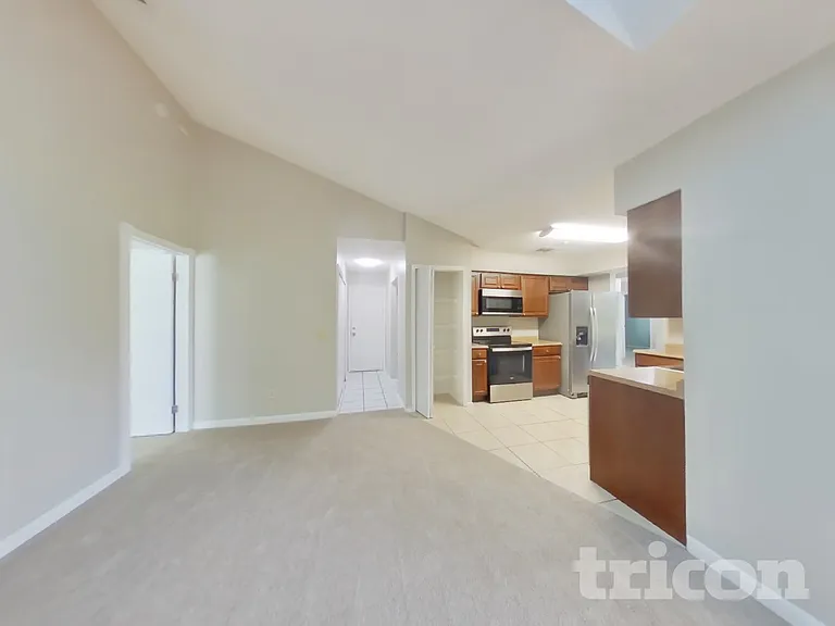 4739 Harpers Ferry Ln — Photo 2