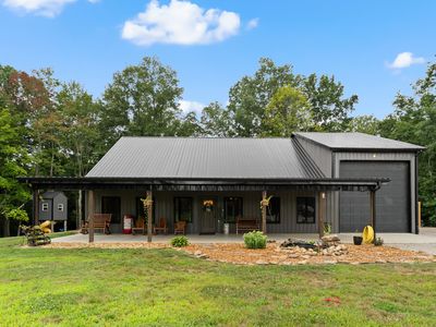 8513 Green Acres Rd, Columbus, IN, 47201
