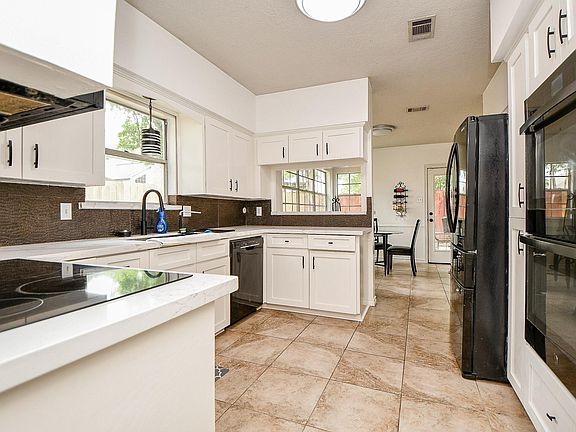 2nd image of 8118 Brinkworth Ln