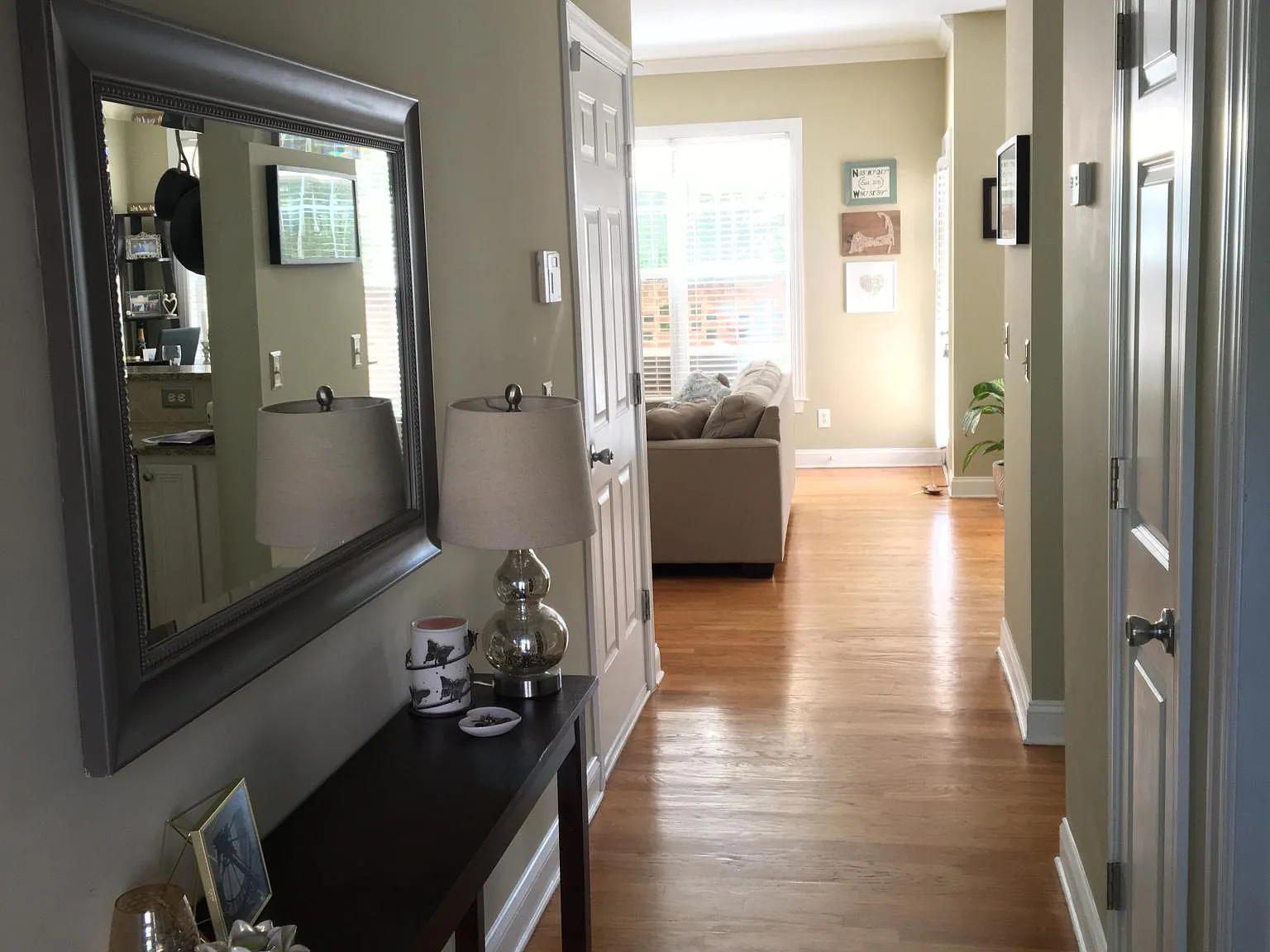 4734 Hunter Crest Ln — Photo 3
