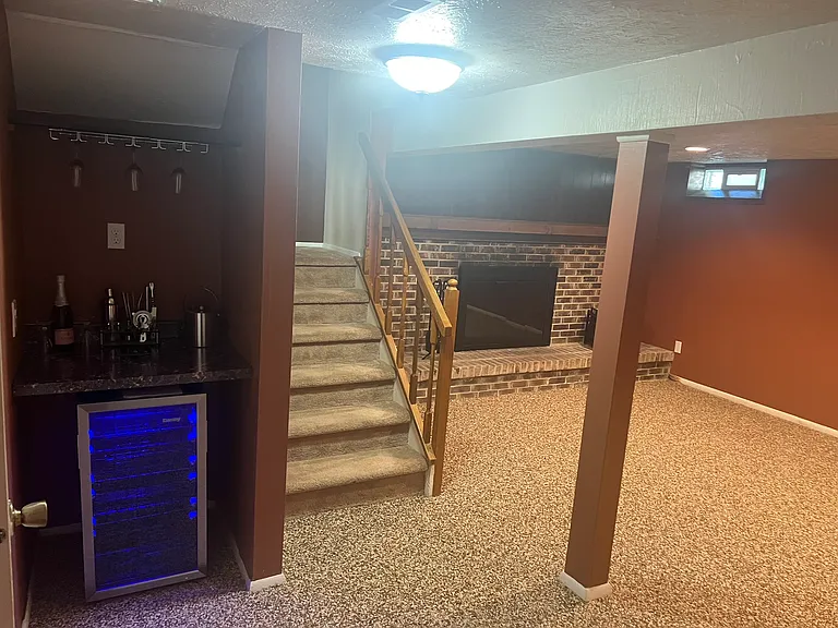Willowrun Dr — Photo 13