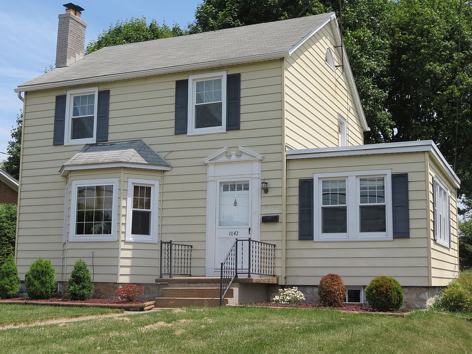 1st image of 1042 Potomac Street