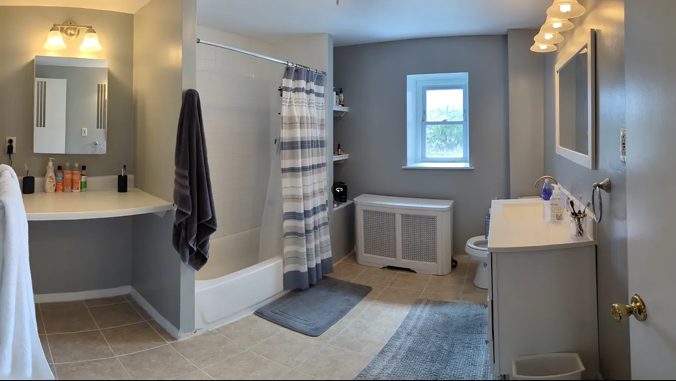 3 bed, 2.5 bath, 1800 sqft, $715 — Photo 2