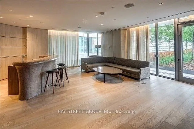 200 Bloor St W #1409 — Photo 42