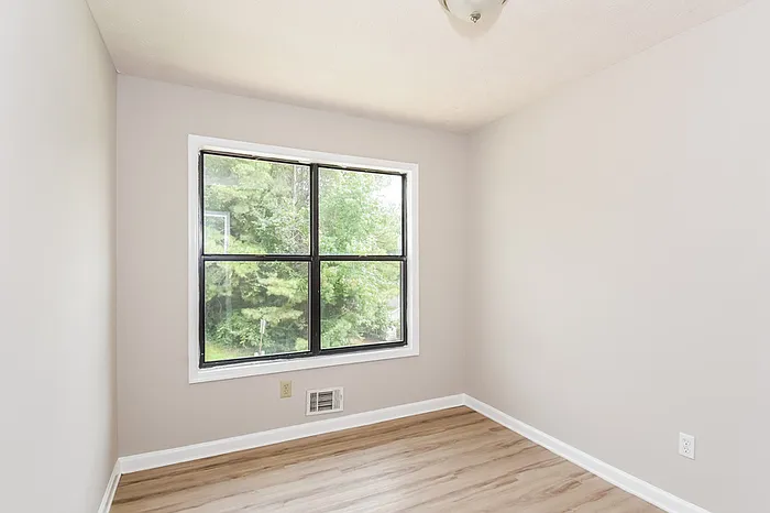 5975 Wellborn Trl — Photo 14