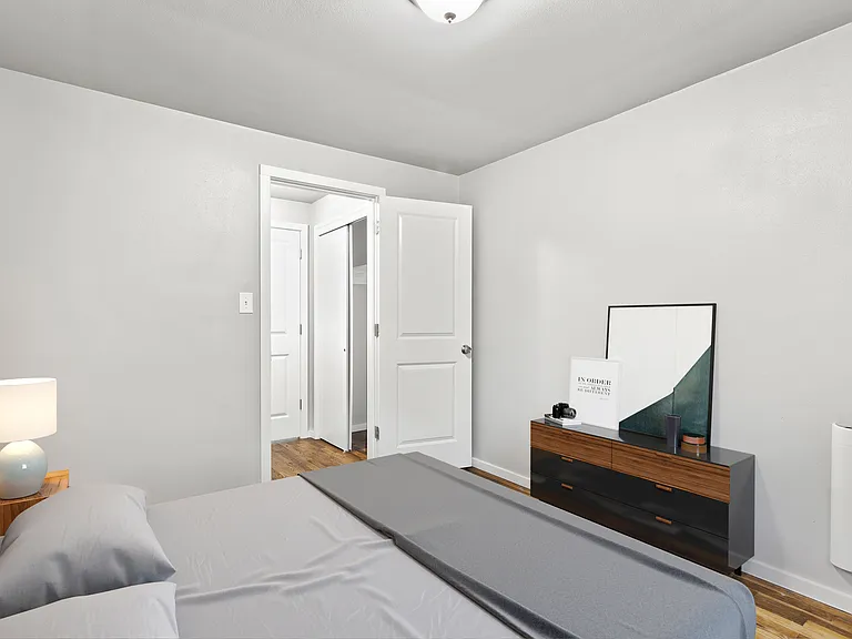 3809 S Thompson Ave — Photo 7