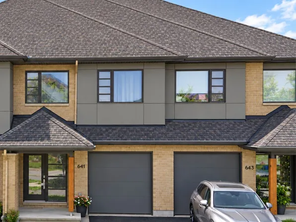 641 Odyssey Way, Ottawa, ON K1T 0T3