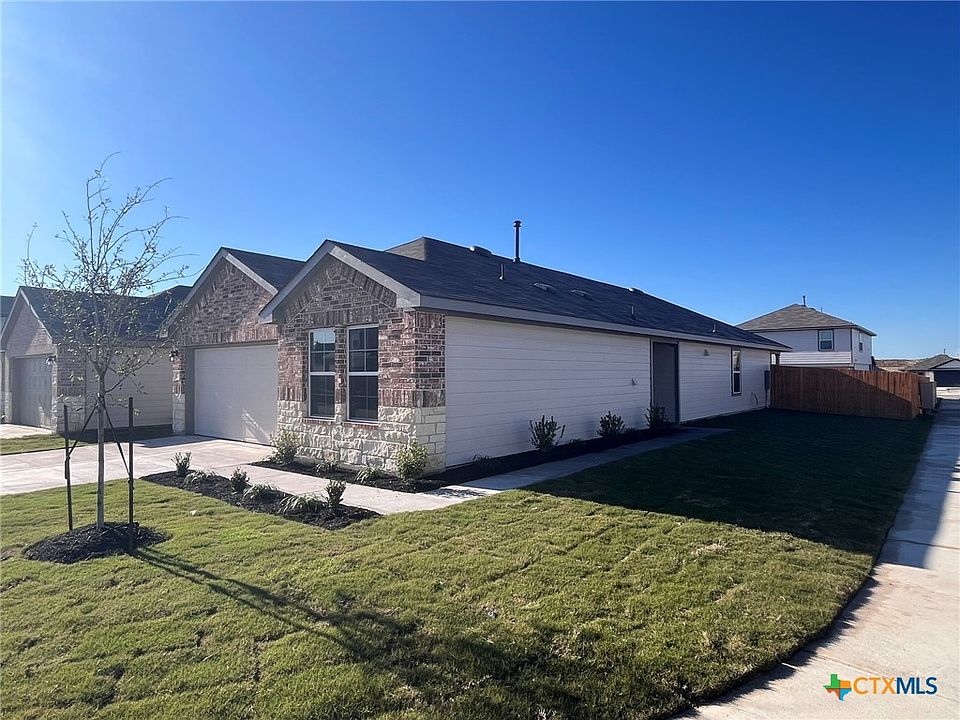 1st image of 428 Lake Sweetwater Ln