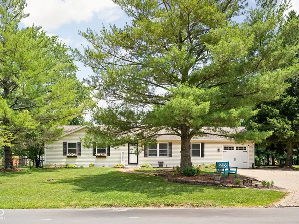 6429 Walnut Way, Brownsburg, IN 46112