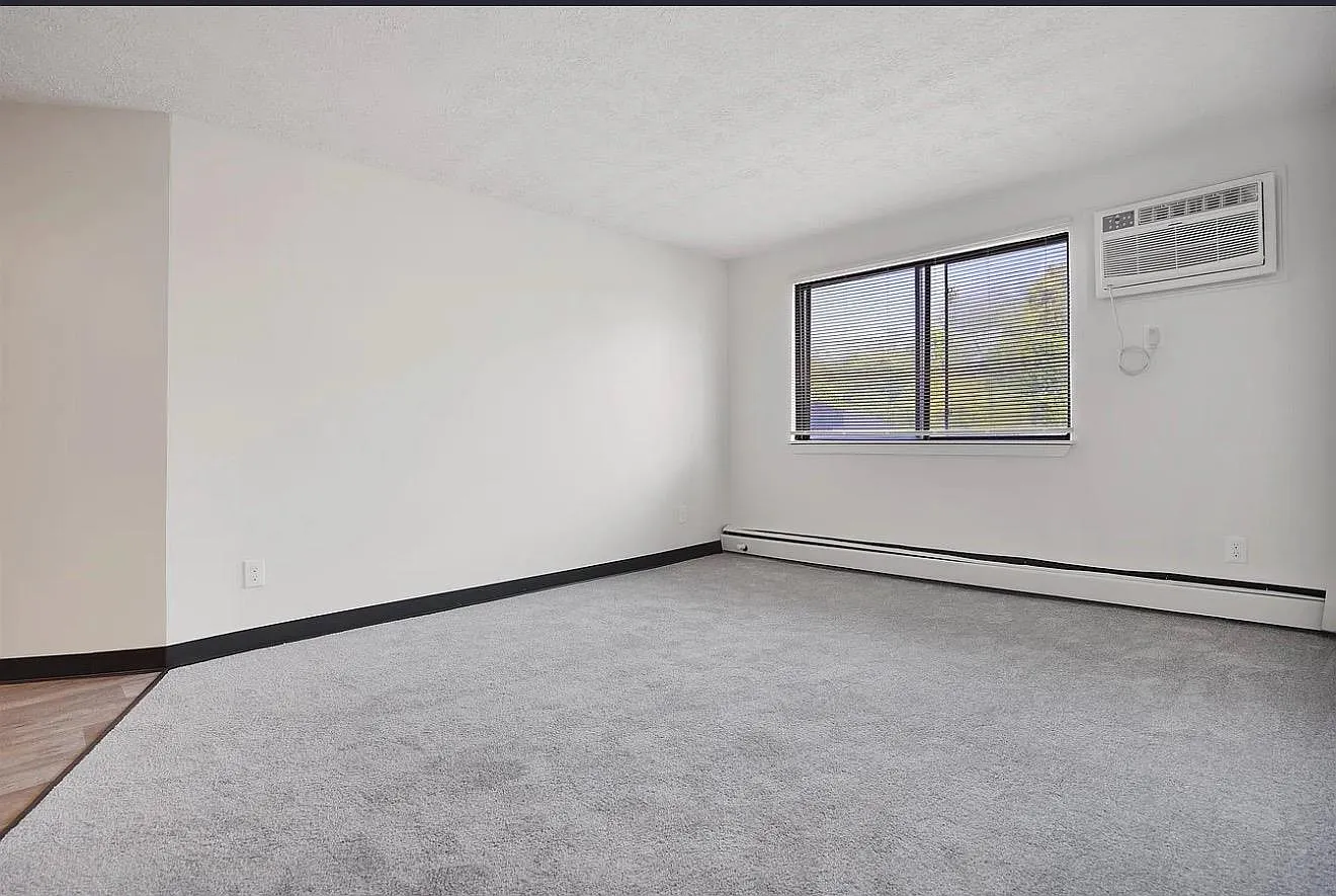 75 Log St — Photo 3