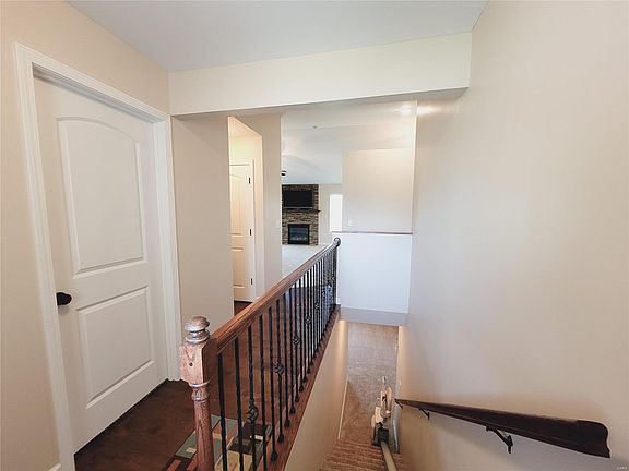 3rd image of 2063 Briarbend Ct