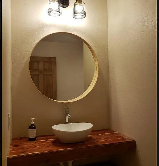 Downstairs guest bathroom