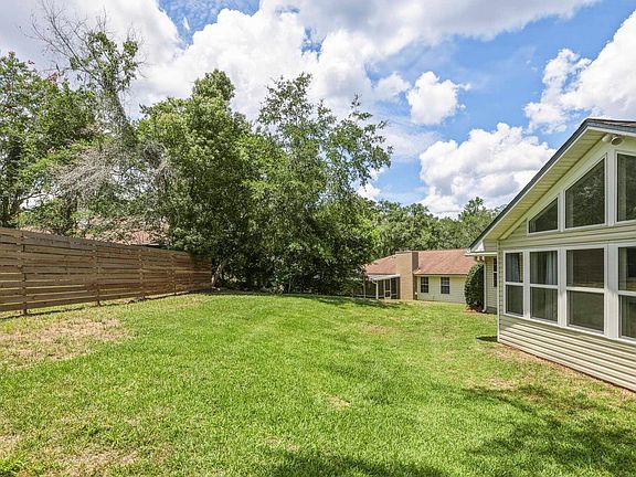 4th image of 2733 Newmarket Cir