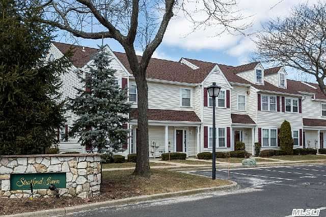 1st image of 83 Stratford Ct