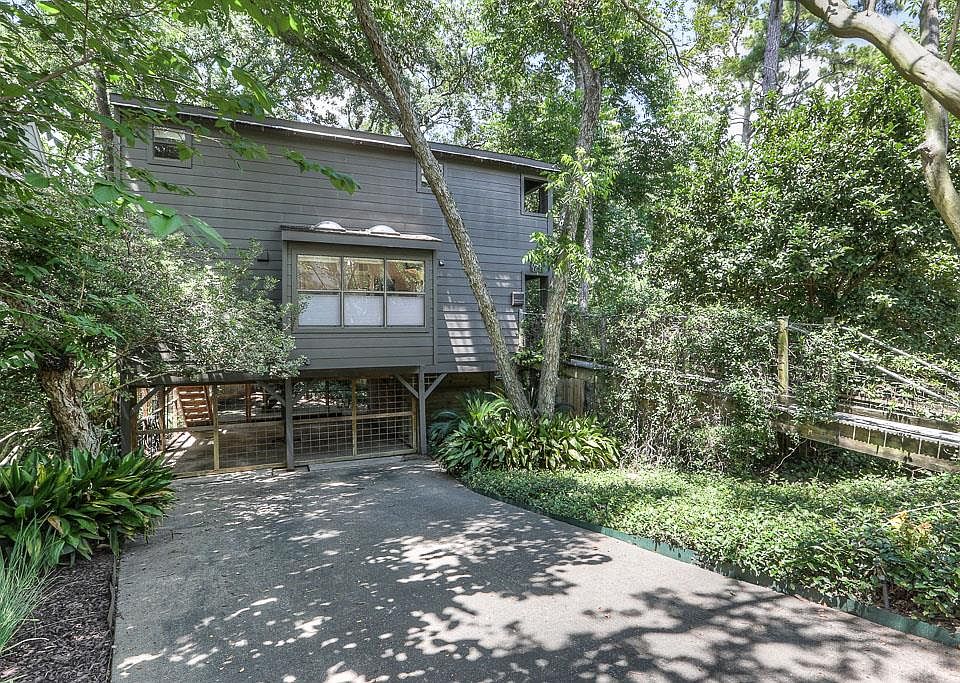 1st image of 929 Wynnwood Ln