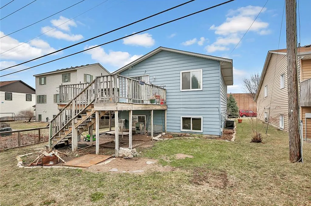5 bed, $2,750 — Photo 1