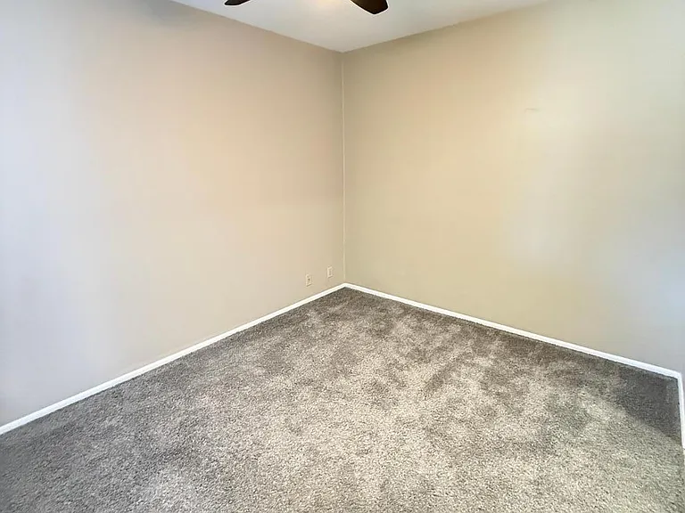 312 W Yukon Dr #2 — Photo 19