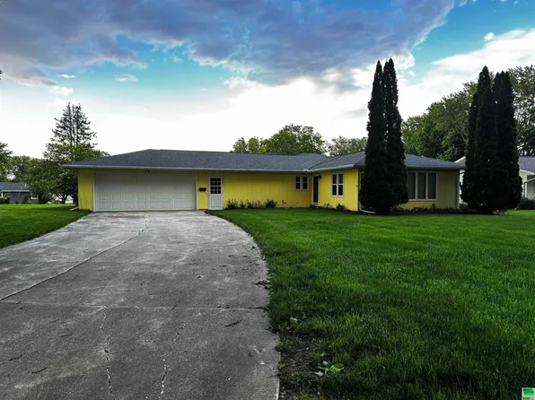 204 Crestwood Dr, Marcus, IA 51035
