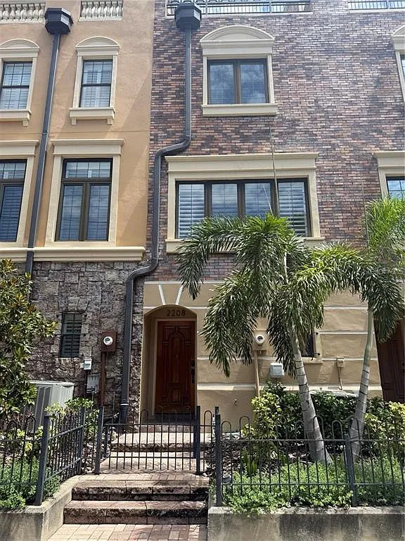 Building Photo - 2208 Soho Bay Ct