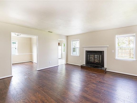 4th image of 625 Aylesbury Dr