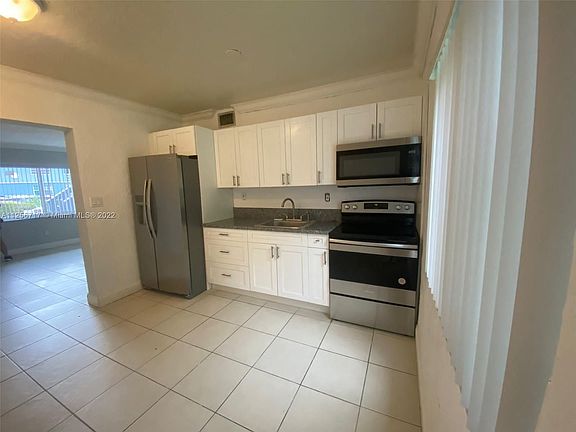 2nd image of 890 NW 45th Ave APT 21