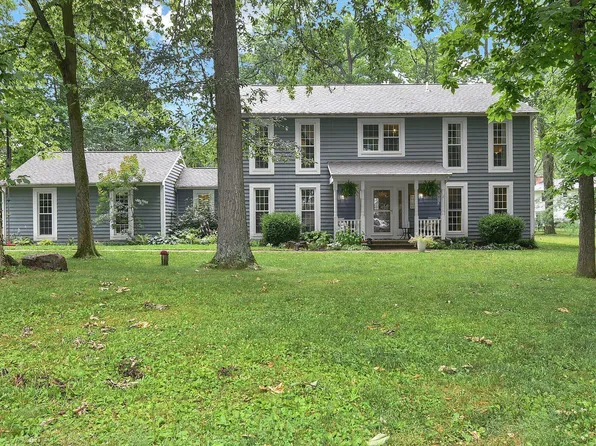 570 Hickory Pl, Circleville, OH 43113