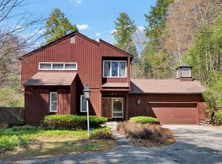 65 West Rd, Collinsville, CT 06019