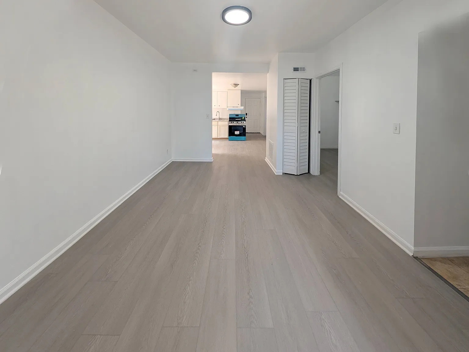 2 bed, $1,350 — Photo 2