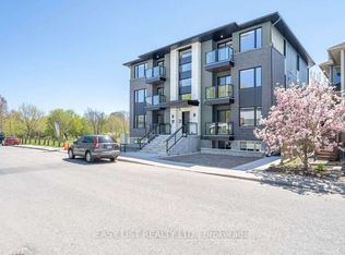 152 Springhurst Ave #7, Ottawa, ON K1S 0E5